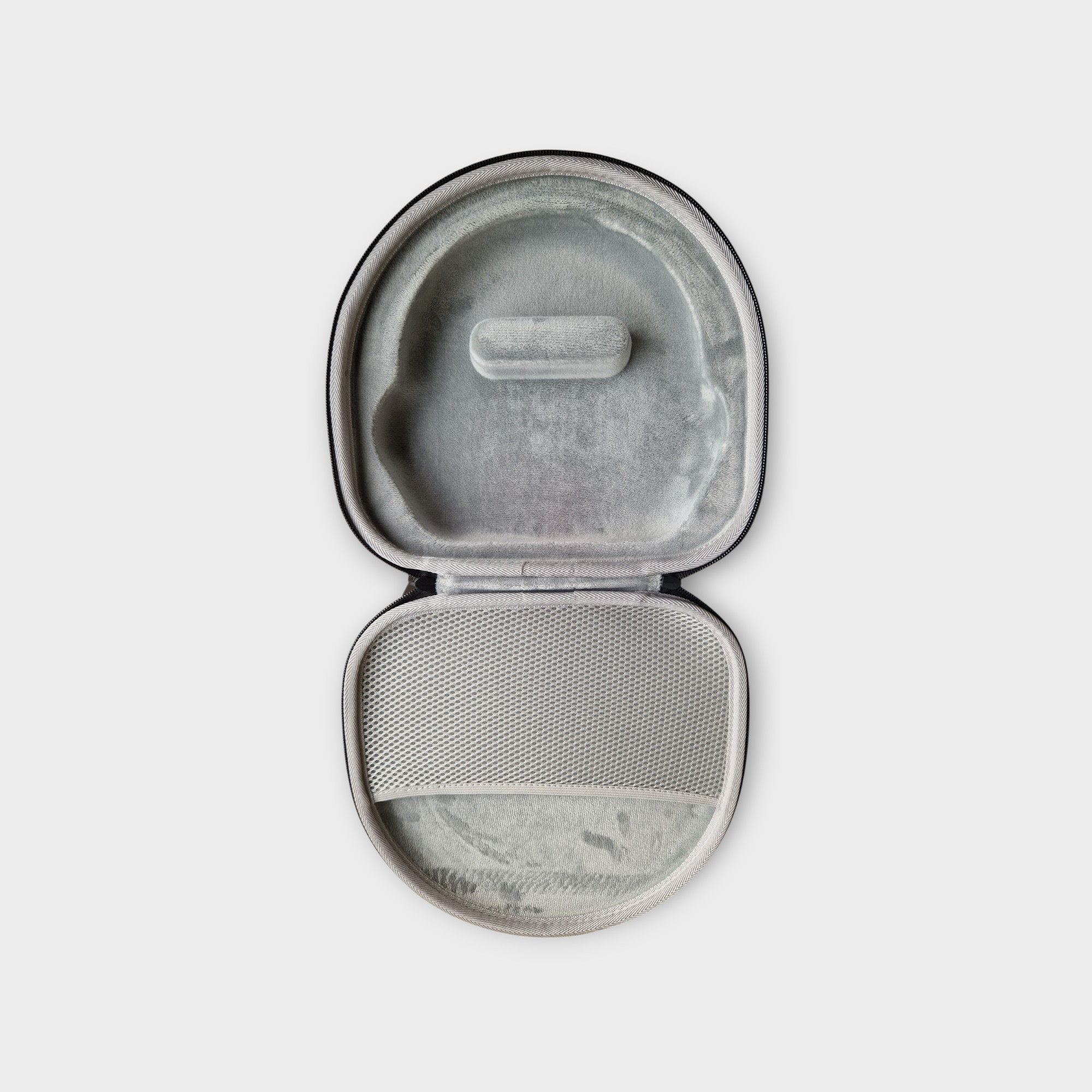 Apple Airpods Max Hard Case - Image 2